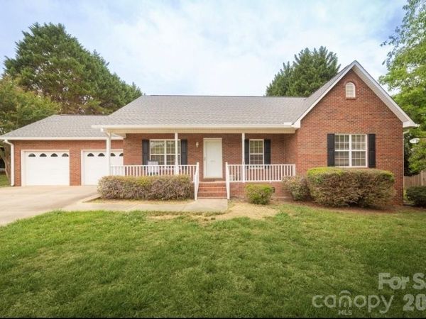 3971 Rolling Meadow Lane, Lincolnton, NC 28092