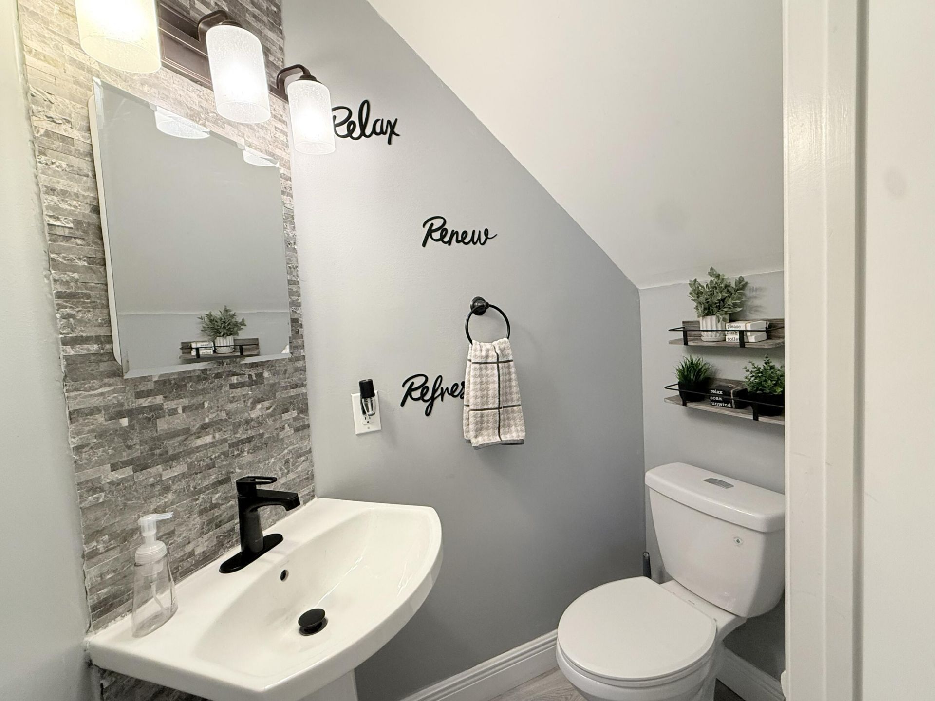 3330 Blue Fin Drive, West Palm Beach, FL 33411 Photo