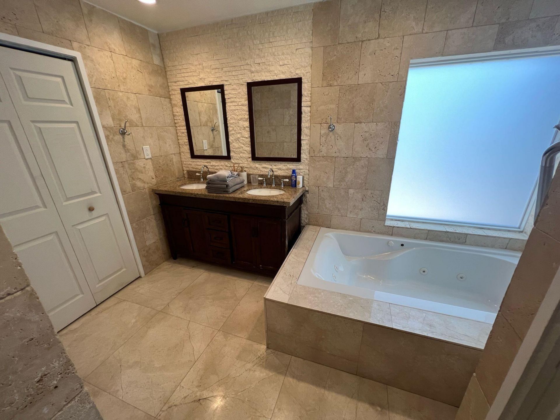 9664 W Lake Court, Boca Raton, FL 33434 Photo