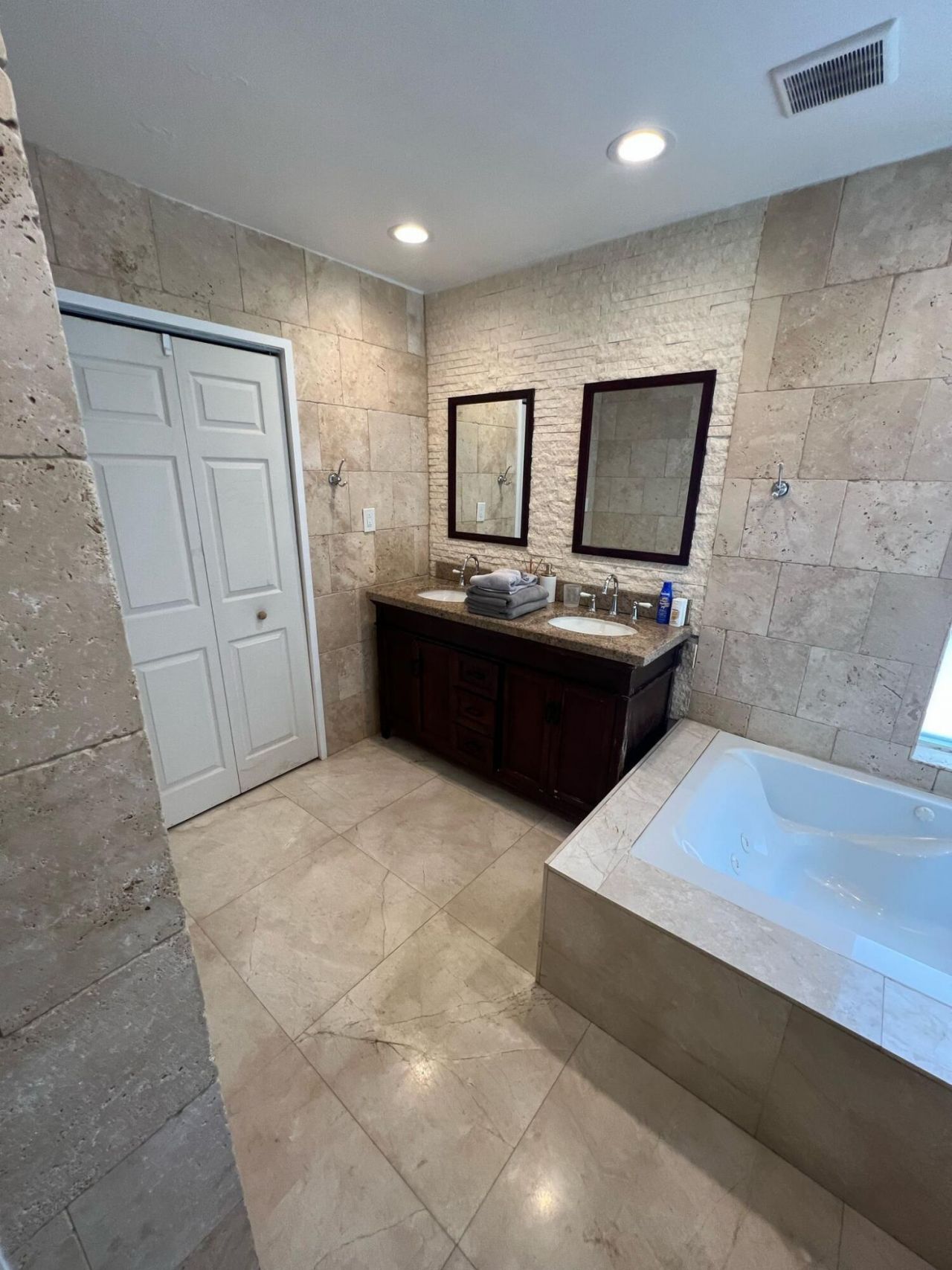 9664 W Lake Court, Boca Raton, FL 33434 Photo