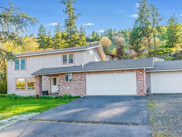 2318 Marina Drive, Klamath Falls, OR 97601