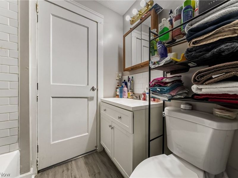 1714 Hillview Road, Cleveland, OH 44112 Photo 12