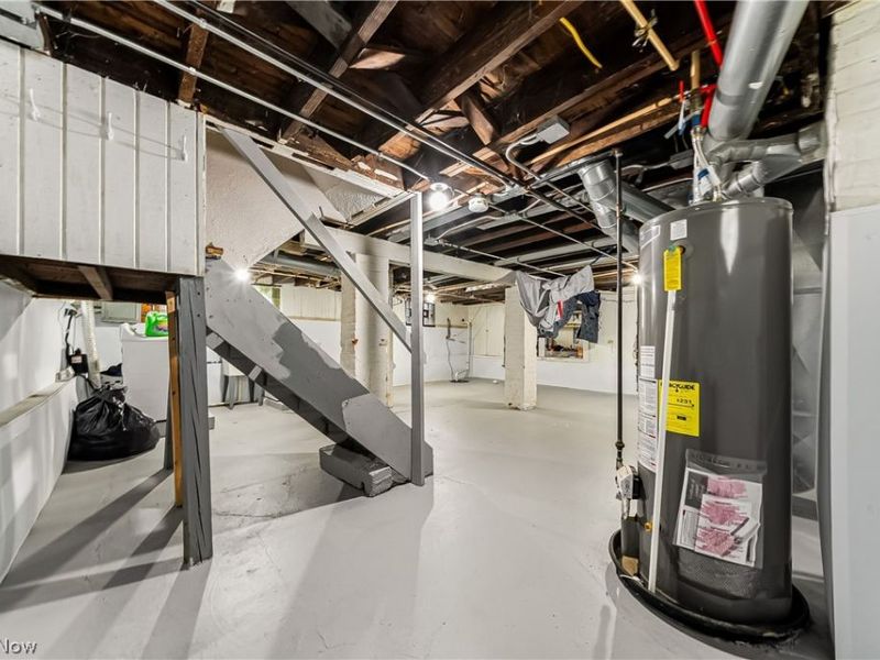 1714 Hillview Road, Cleveland, OH 44112 Photo 13