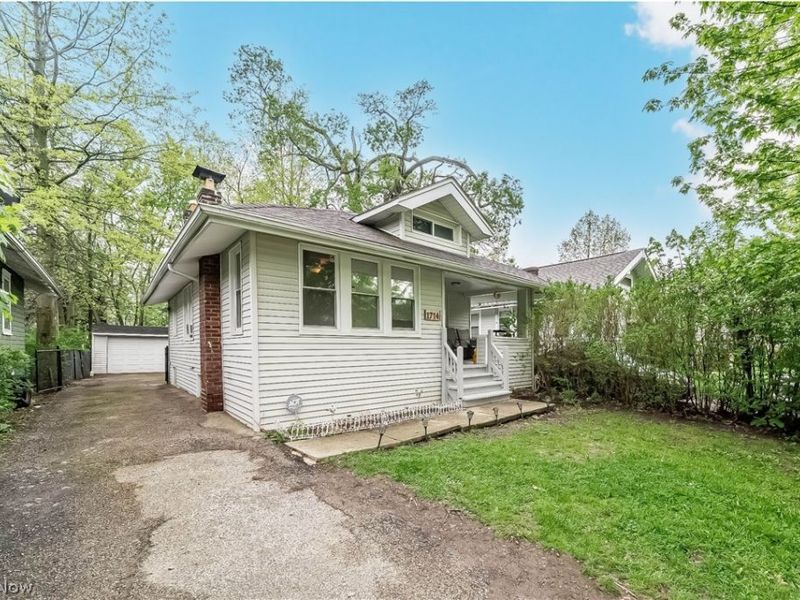 1714 Hillview Road, Cleveland, OH 44112 Photo 2