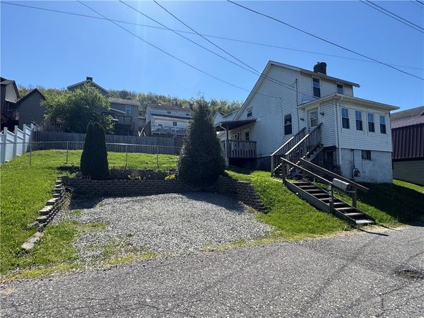 164 N 1st St, West Newton, PA 15089