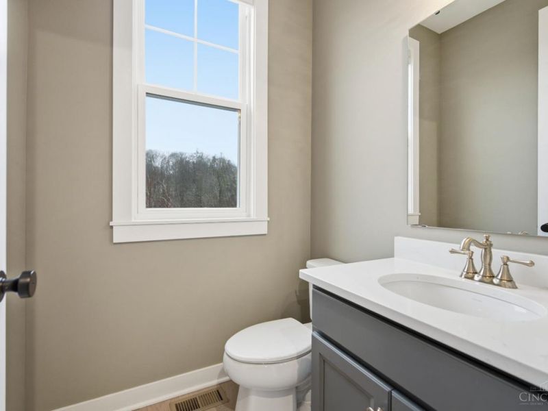 102 Blossom View Drive, Loveland, OH 45140 Photo 10