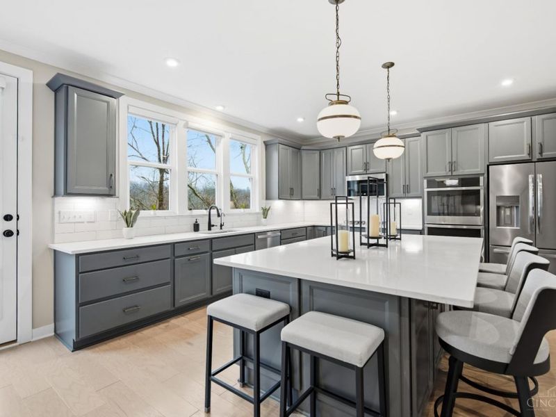 102 Blossom View Drive, Loveland, OH 45140 Photo 9