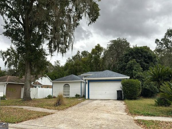 18131 Swan Lake Drive, Lutz, FL 33549