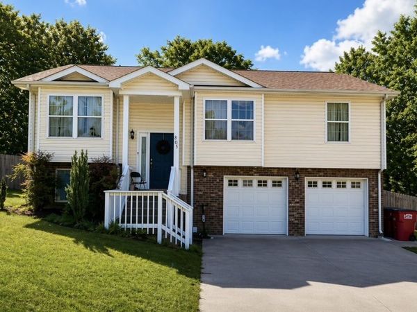 805 Leigh Ann Dr , Clarksville, TN 37042