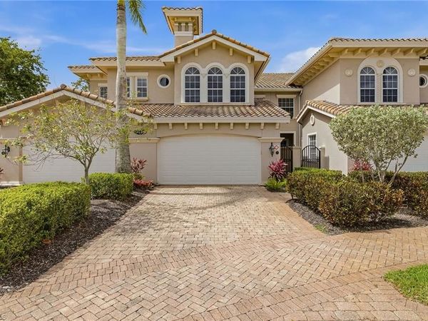 9154 Cherry Oaks LN, Unit 101, NAPLES, FL 34114