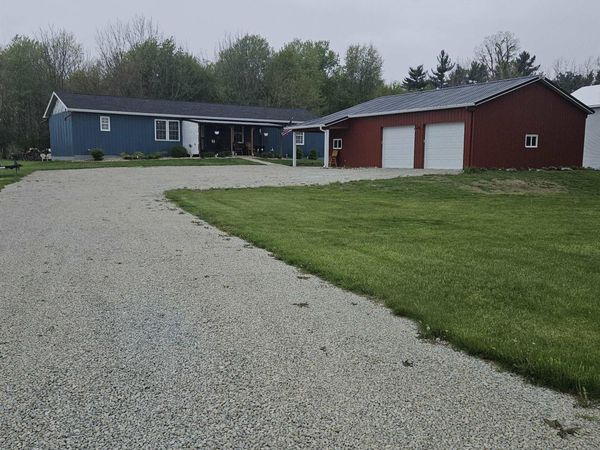 8983 Chestnut Road, Bourbon, IN 46504