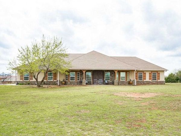 319 W Wild Horse Drive, Stillwater, OK 74075