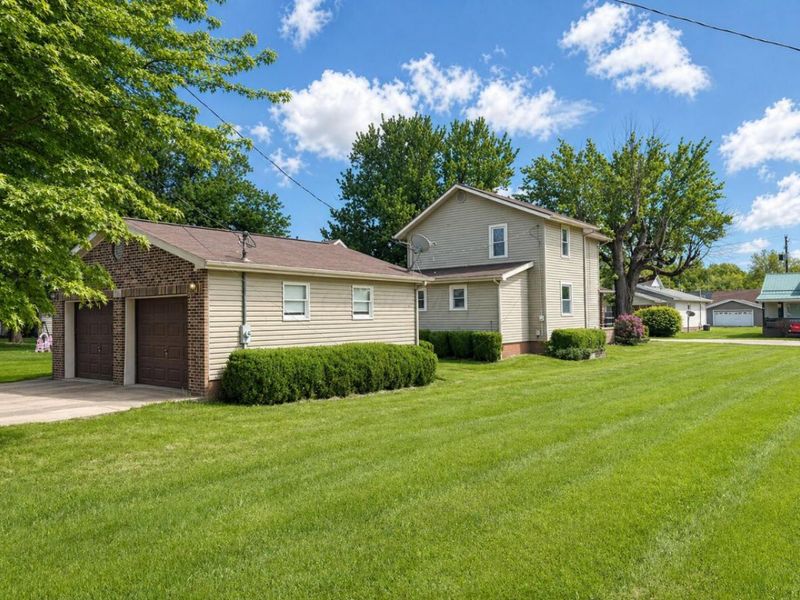 143 E Lincoln Street , New Lexington, OH 43764 Photo 4