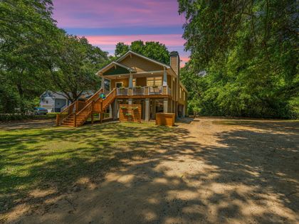 7650 Point Of Pines Road Edisto Island, SC 29438