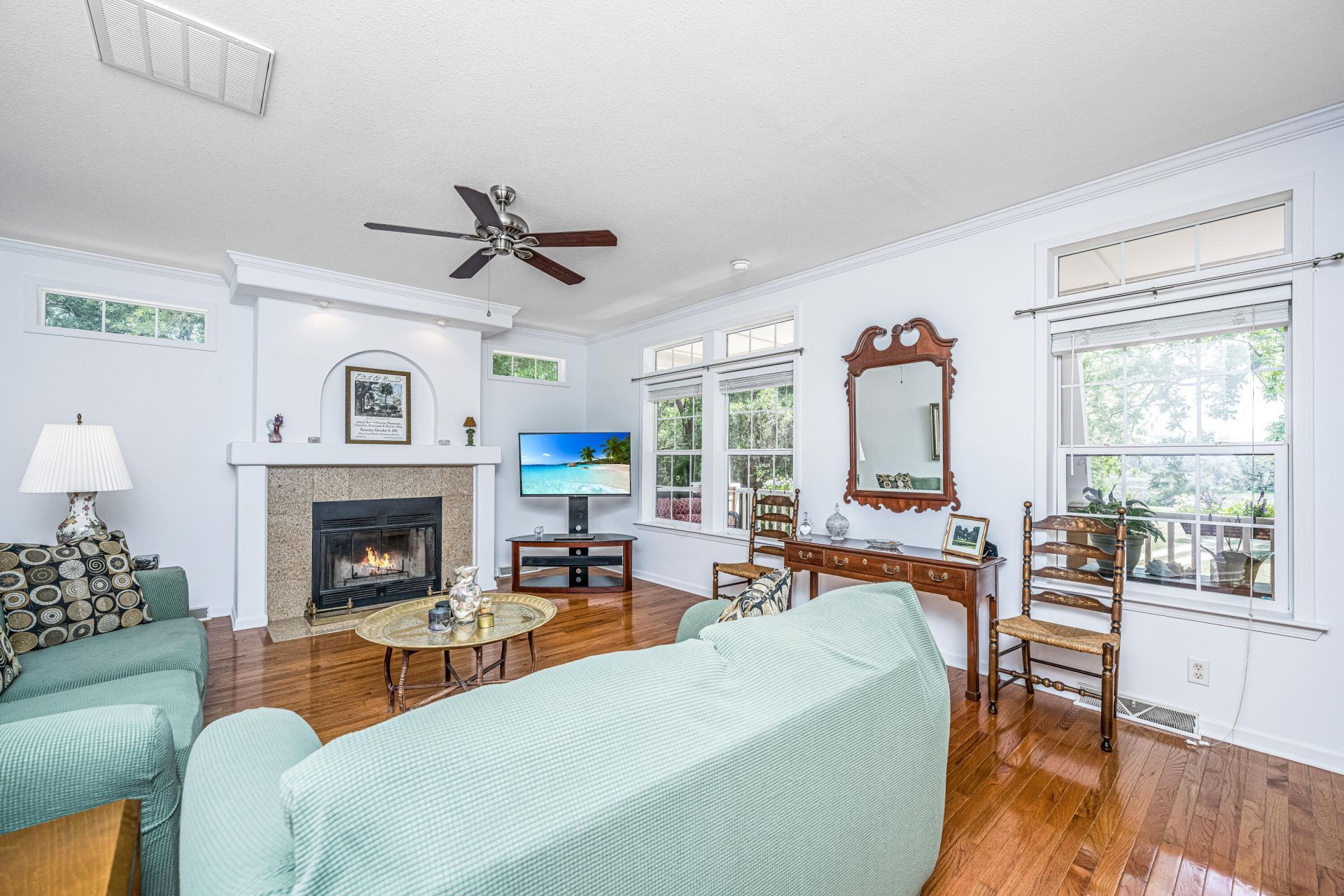 7650 Point Of Pines Road Photo 10