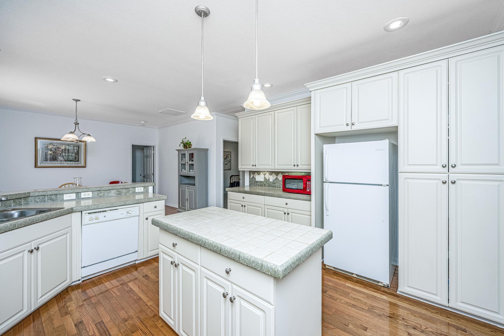 7650 Point Of Pines Road Photo 14