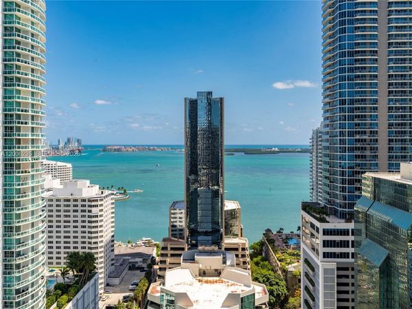1010 Brickell Ave, Unit 2801, Miami, FL 33131