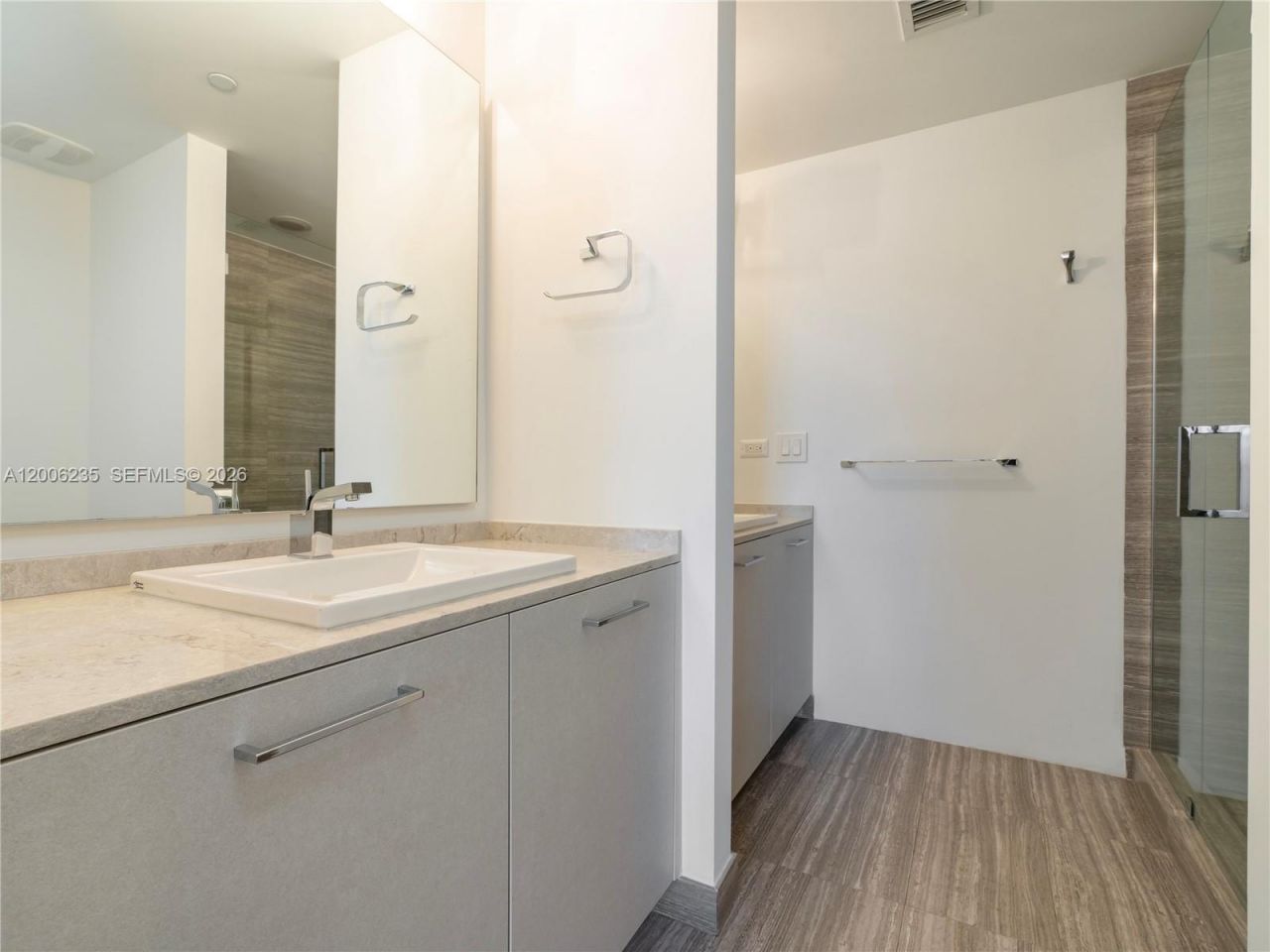 1010 Brickell Ave, Unit 2801, Miami, FL 33131 Photo