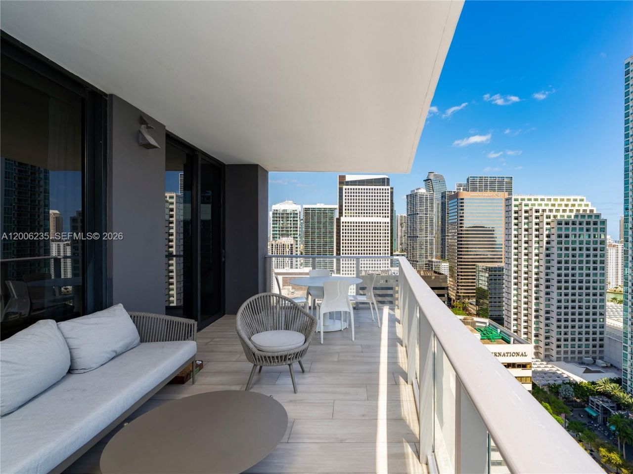 1010 Brickell Ave, Unit 2801, Miami, FL 33131 Photo
