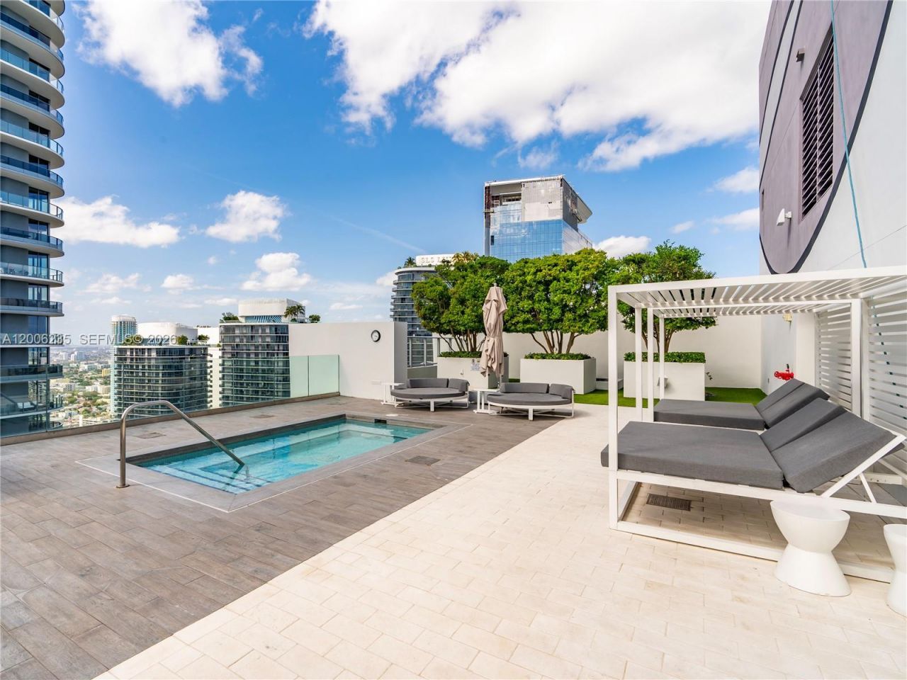 1010 Brickell Ave, Unit 2801, Miami, FL 33131 Photo