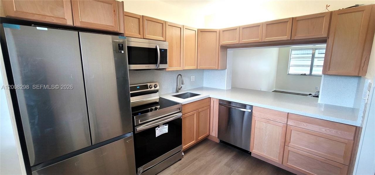 2200 Park Ln, Unit 302, Hollywood, FL 33021 Photo