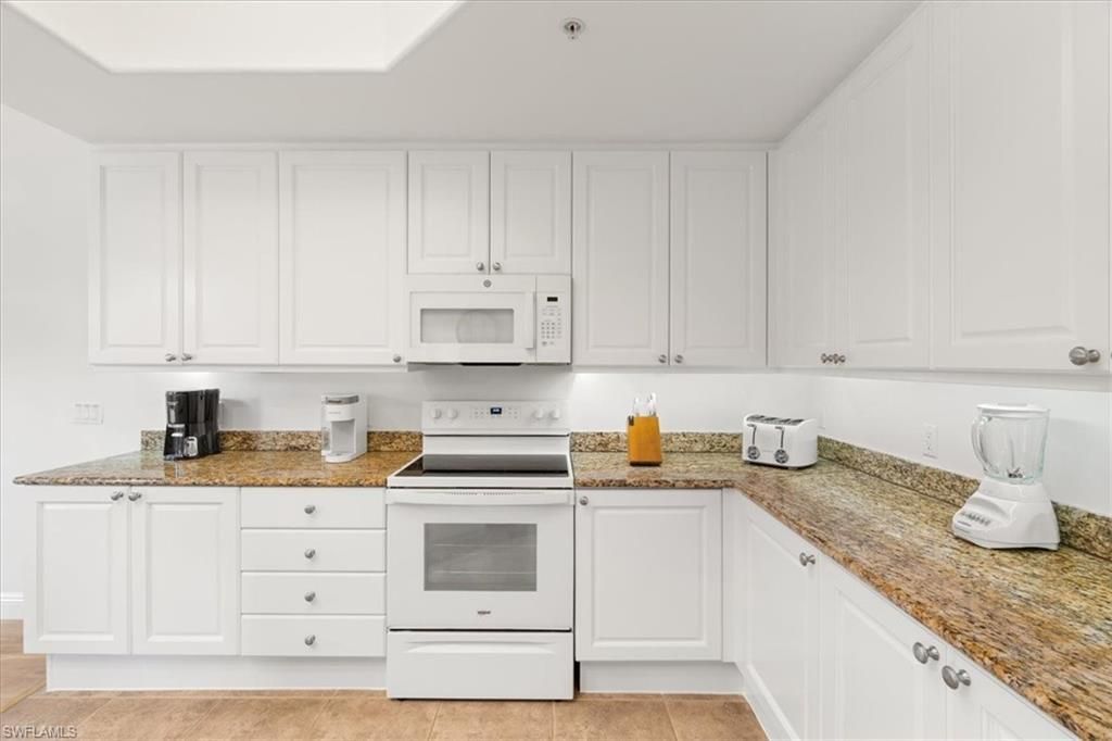 1045 Sandpiper St, Unit G203, Naples, FL 34102 Photo