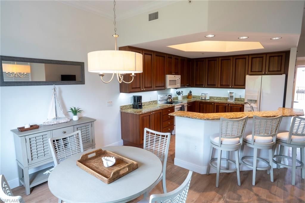 1045 Sandpiper St , Unit G203, Naples, FL 34102 Photo