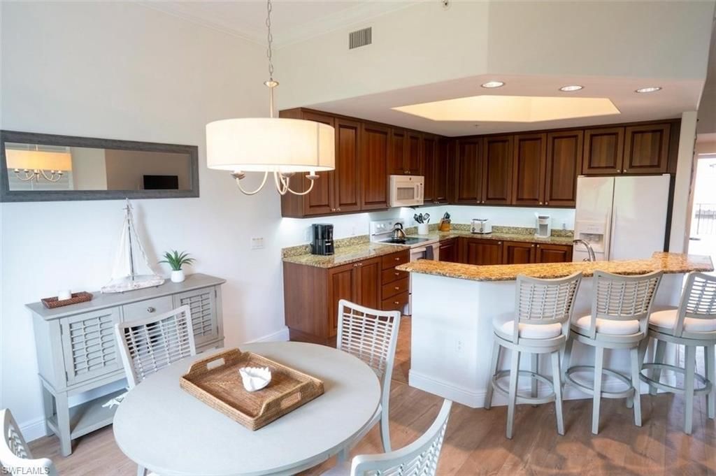 1045 Sandpiper St, Unit G203, Naples, FL 34102 Photo