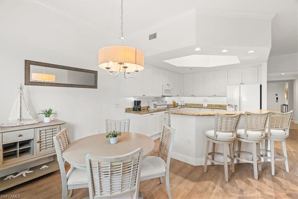 1045 Sandpiper St, Unit G203, Naples, FL 34102 Photo