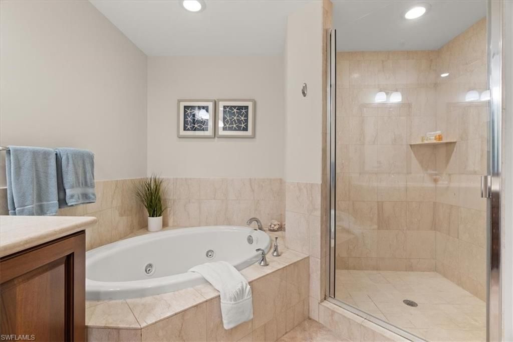 1045 Sandpiper St, Unit G203, Naples, FL 34102 Photo