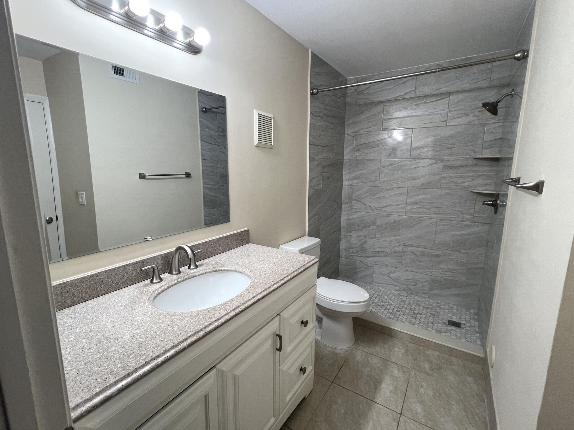 815 W Boynton Beach Boulevard, Unit 12-101, Boynton Beach, FL 33426 Photo