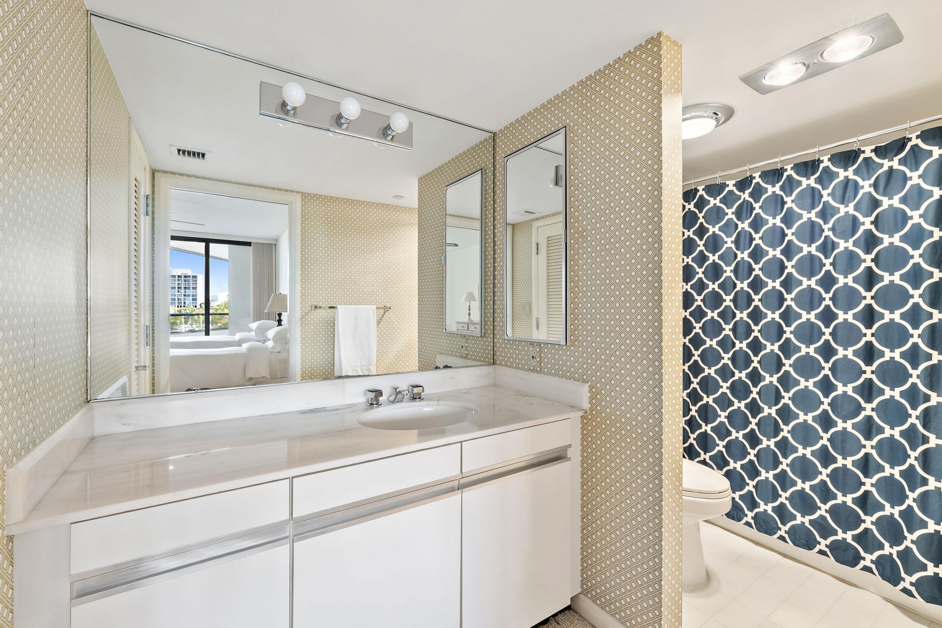 100 Lakeshore Drive, Unit 354, North Palm Beach, FL 33408 Photo