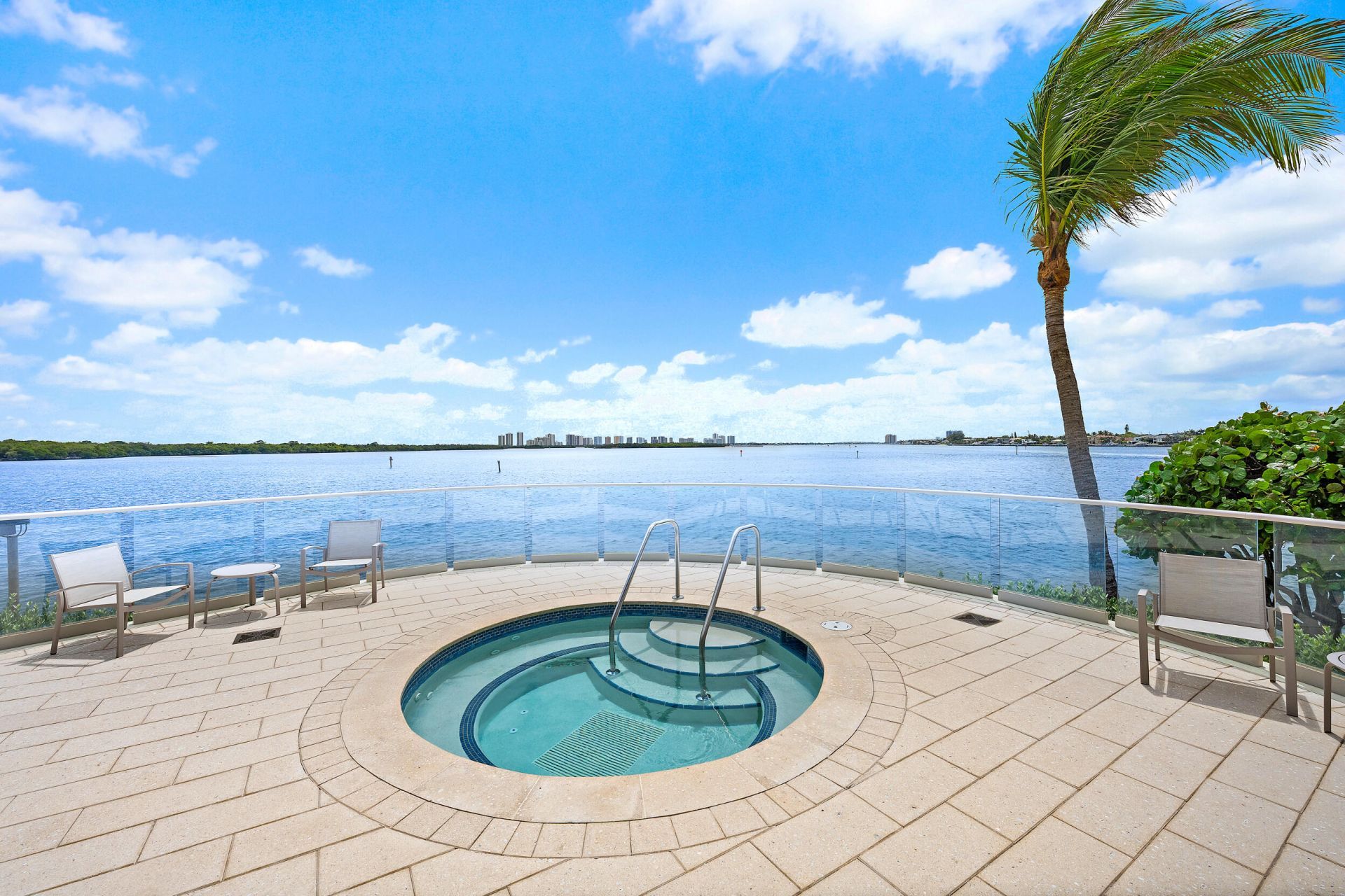 100 Lakeshore Drive, Unit 354, North Palm Beach, FL 33408 Photo