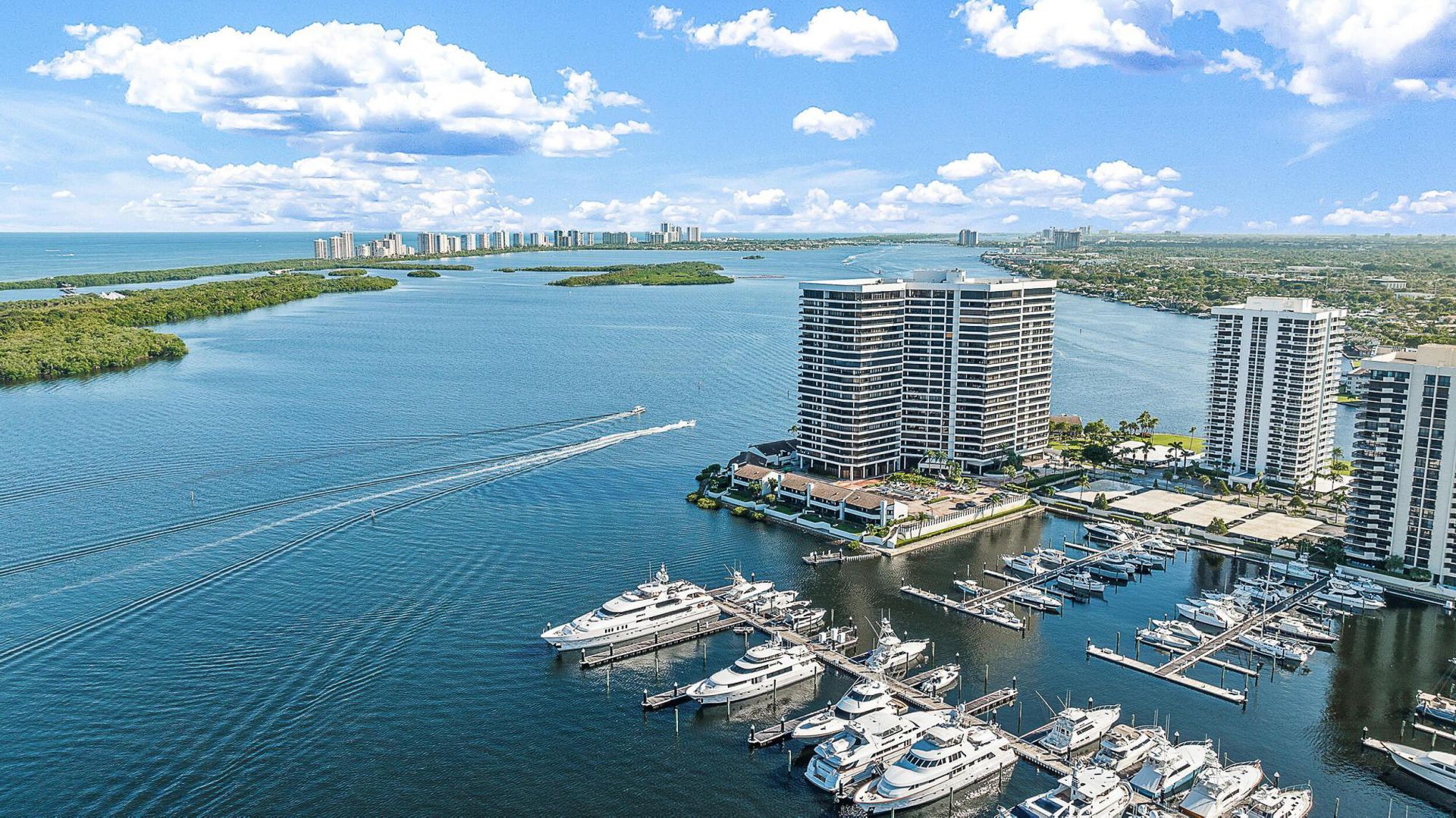 100 Lakeshore Drive, Unit 354, North Palm Beach, FL 33408 Photo