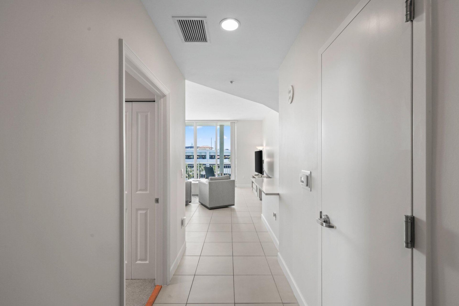 480 Hibiscus Street, Unit 523, West Palm Beach, FL 33401 Photo