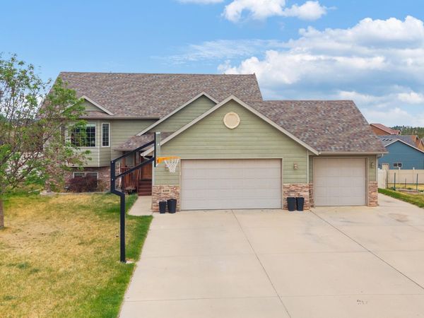 6409 SAHALEE CT, Rapid CIty, SD 57702