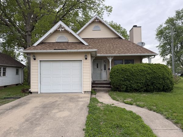 1320 W 2nd Street , Rock Falls, IL 61071