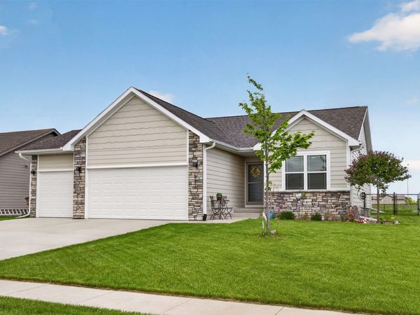 211 31st Street SE, Altoona, IA 50009