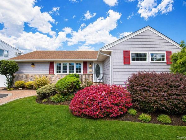 65 Cheshire Road , Bethpage, NY 11714