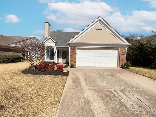 2516 Dahlia Drive, Fort Worth, TX 76123