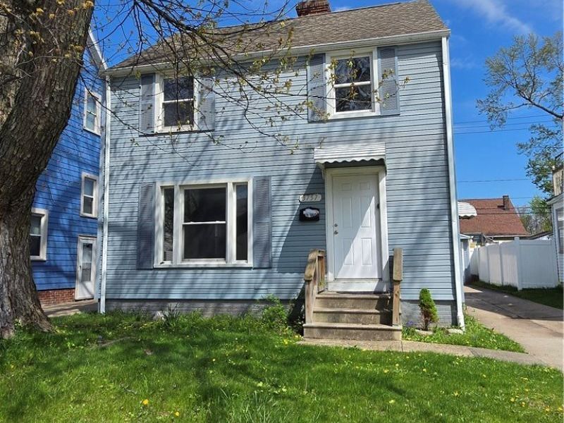 3757 Grosvenor Road, South Euclid, OH 44118 Photo 1