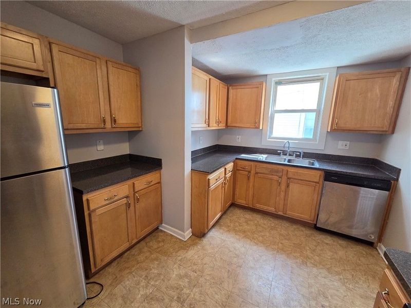 3757 Grosvenor Road, South Euclid, OH 44118 Photo 5