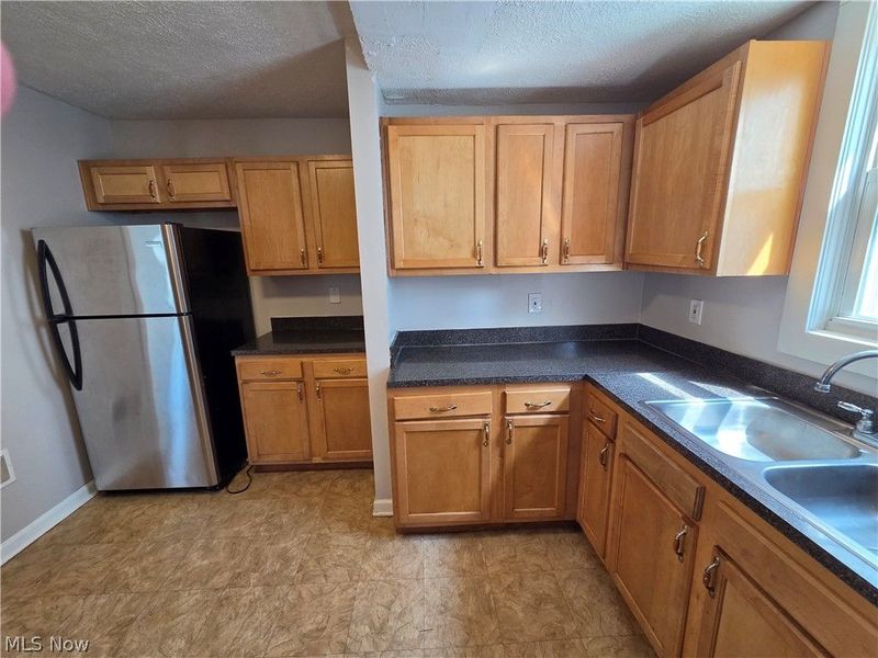 3757 Grosvenor Road, South Euclid, OH 44118 Photo 7