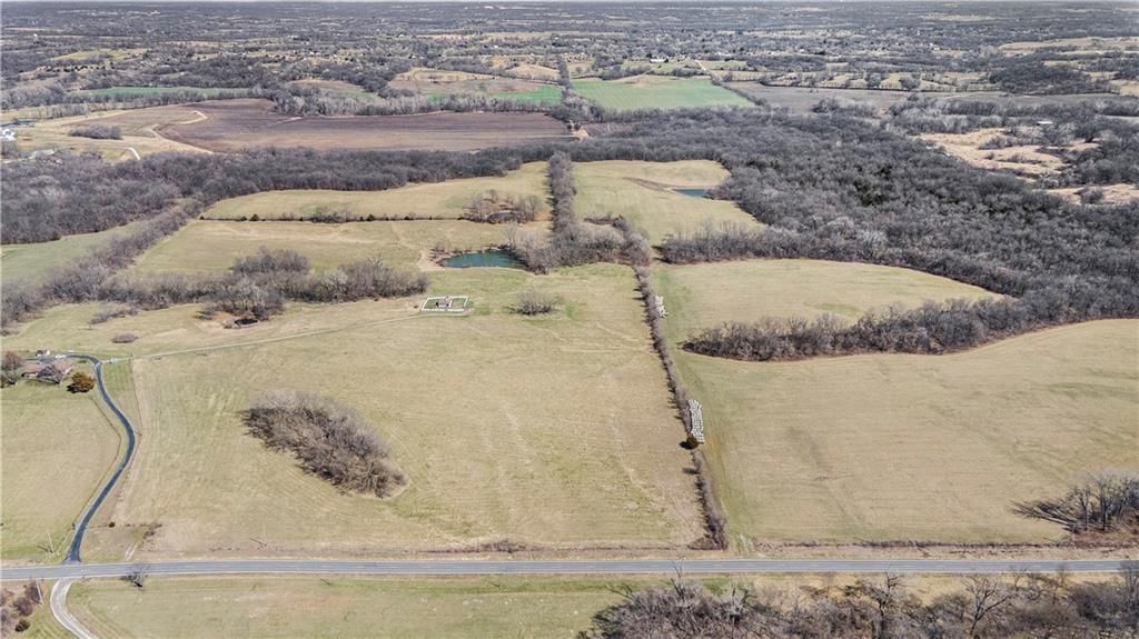 18211 Plattsburg Road, Holt, MO 64048 Main Photo