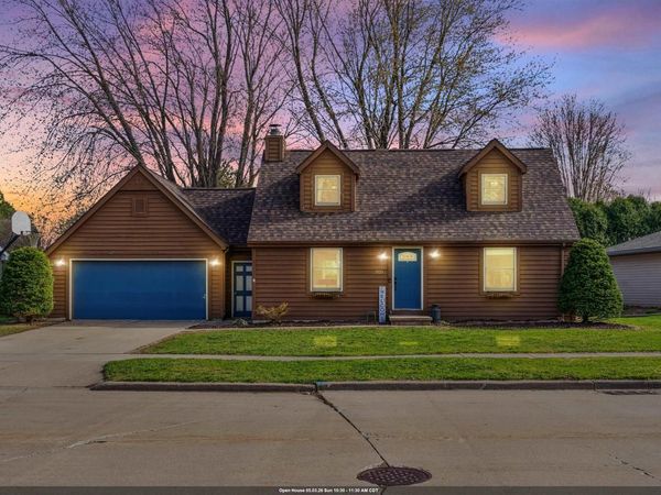 3033 E CANARY STREET, Appleton, WI 54915