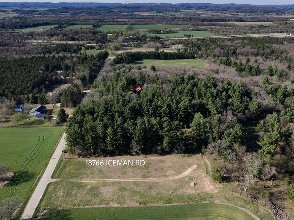 18766 ICEMAN RD, Sparta, WI 54656
