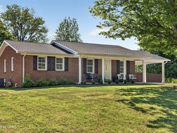 706 Old Walton Rd, Cookeville, TN 38501