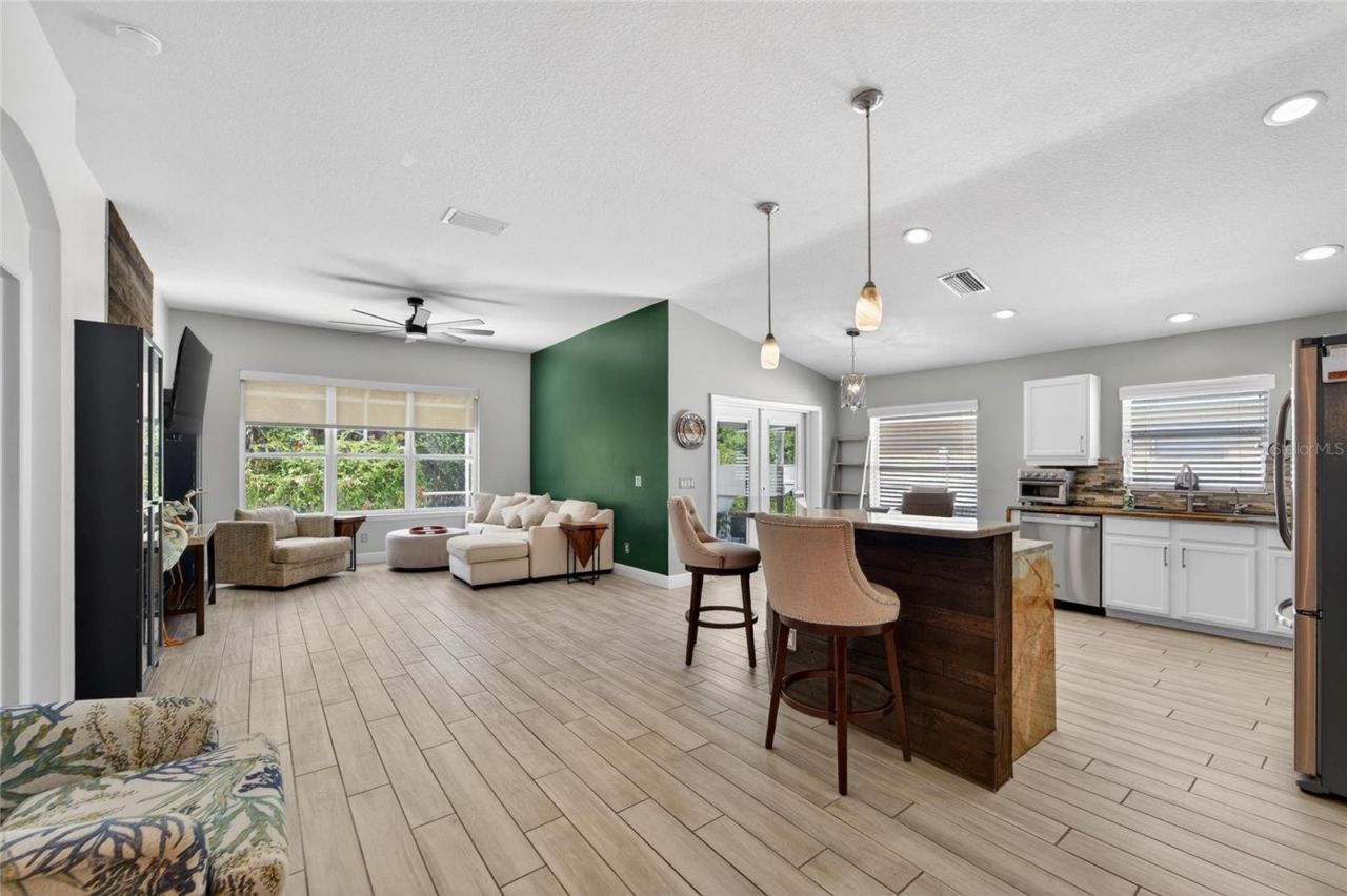 5209 Lansdowne Way, Palmetto, FL 34221 Photo