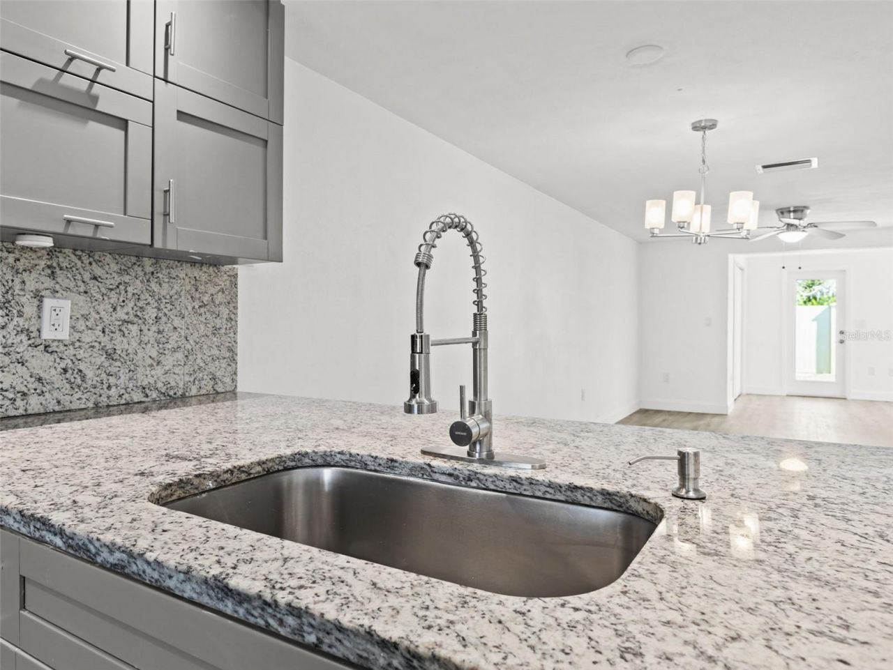 4127 Stratford Drive , Unit 4127, New Port Richey, FL 34652 Photo