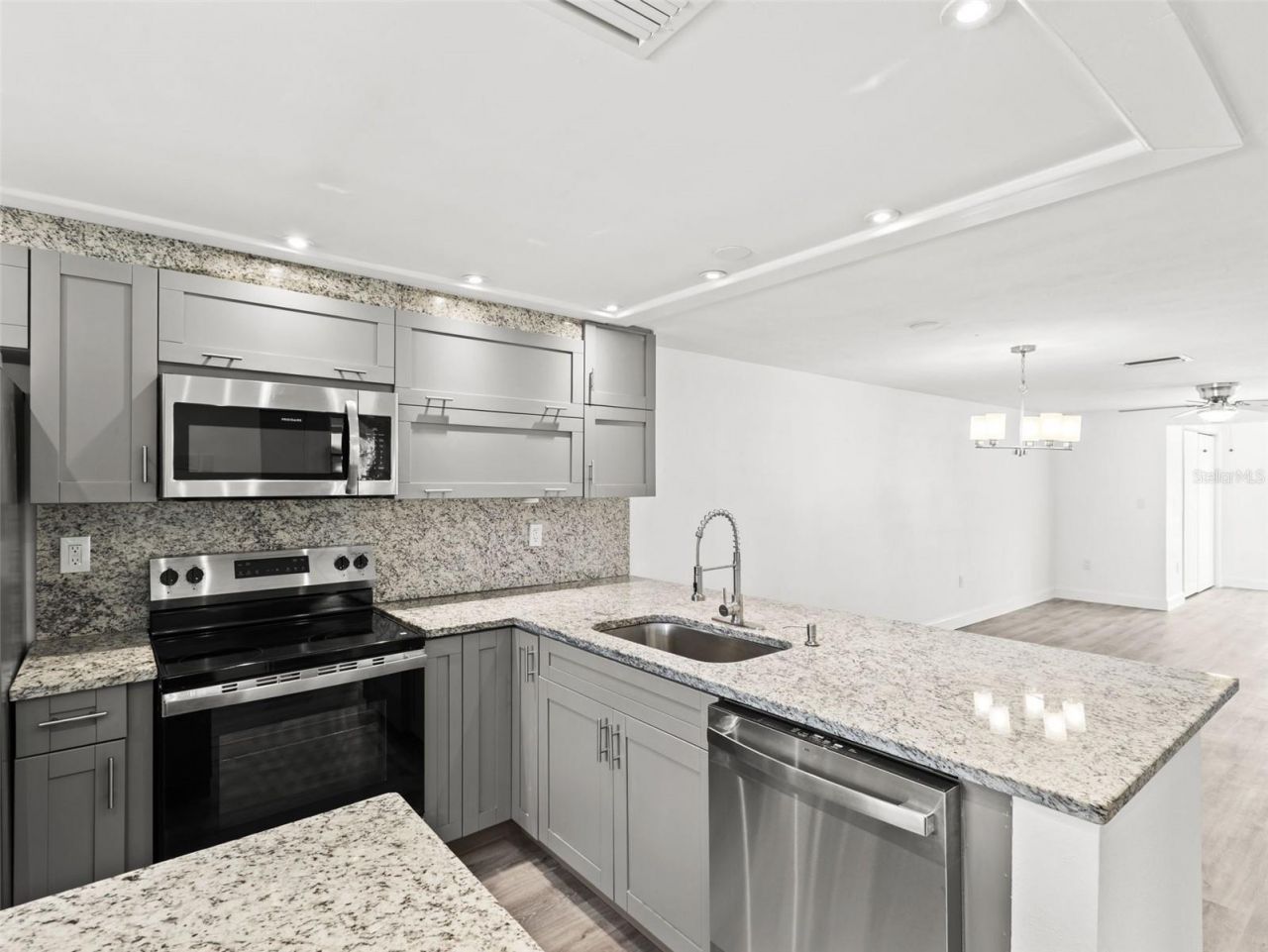 4127 Stratford Drive , Unit 4127, New Port Richey, FL 34652 Photo